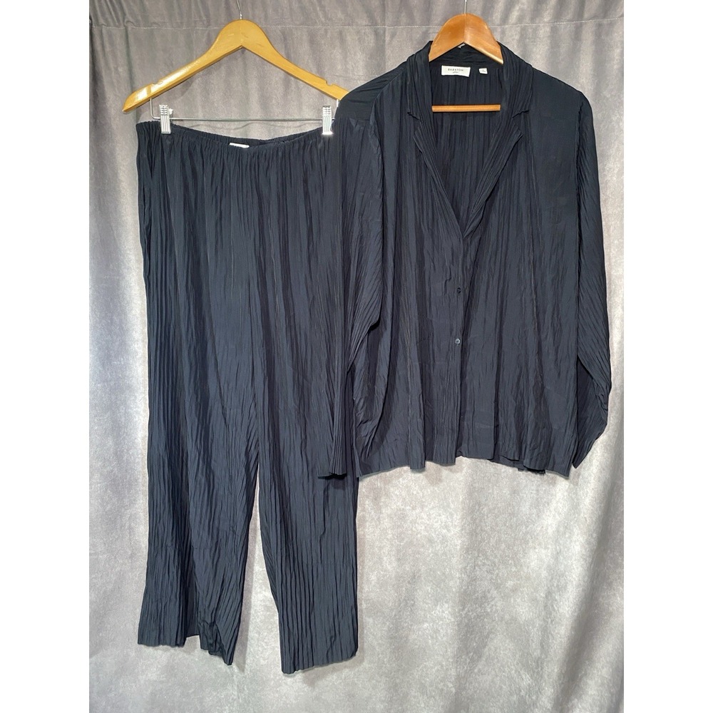 Aritzia Plisse Set Wide Leg Pant Button Up Drapey Collector Shirt Navy Blue Sz L